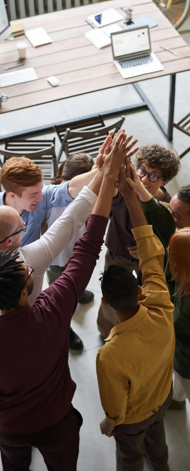 Team high five | Company culture basics
