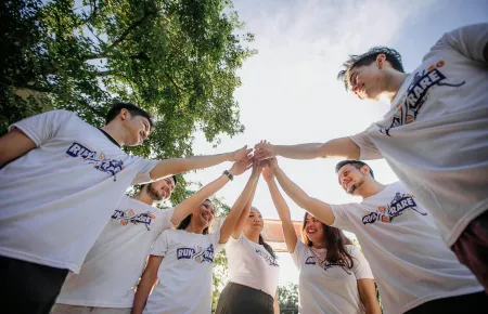 Team high five | Team building activities