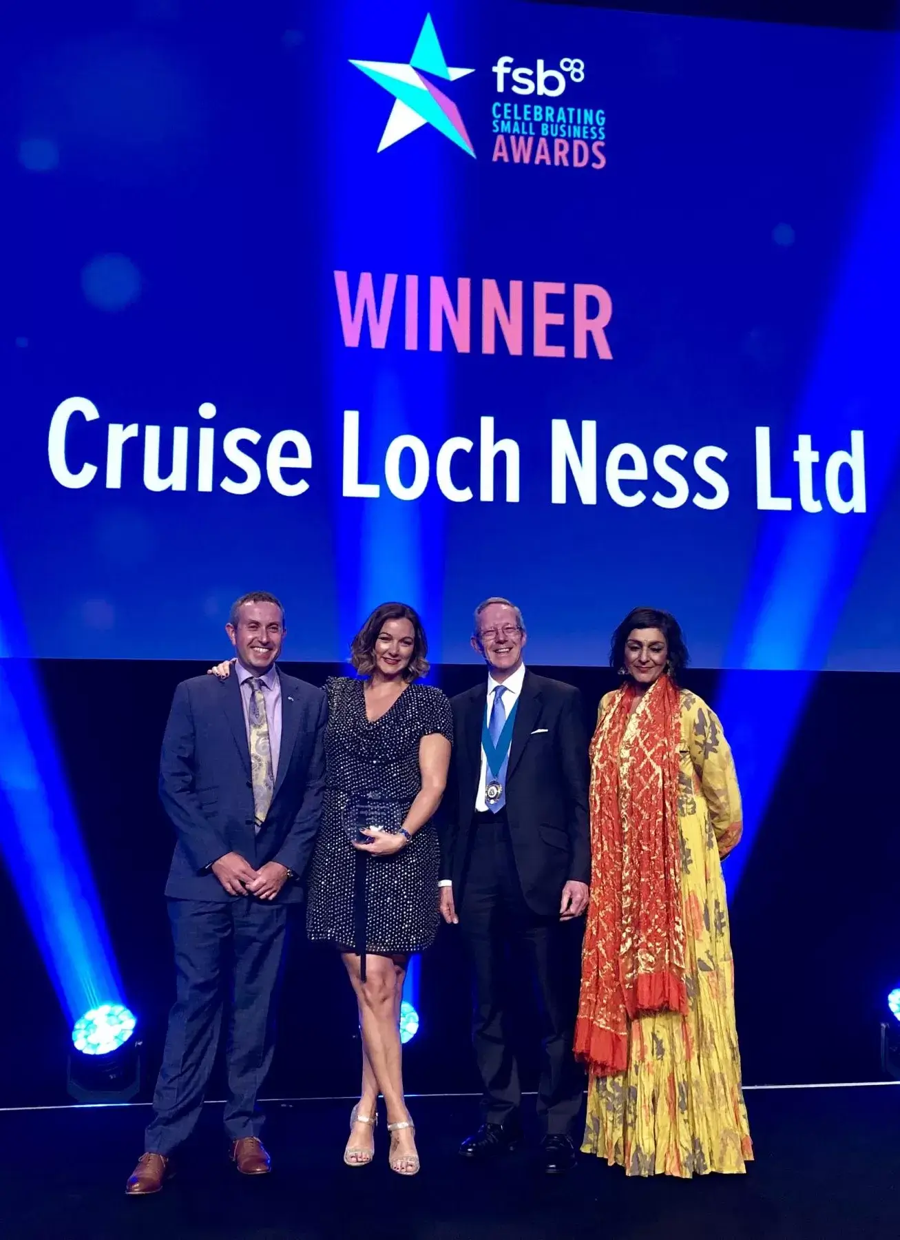 Cruise Loch Ness
